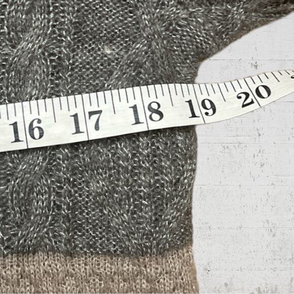 Woolrich Crewneck Cardigan Wool Mohair Blend  Sweater Size Medium - Picture 10 of 11